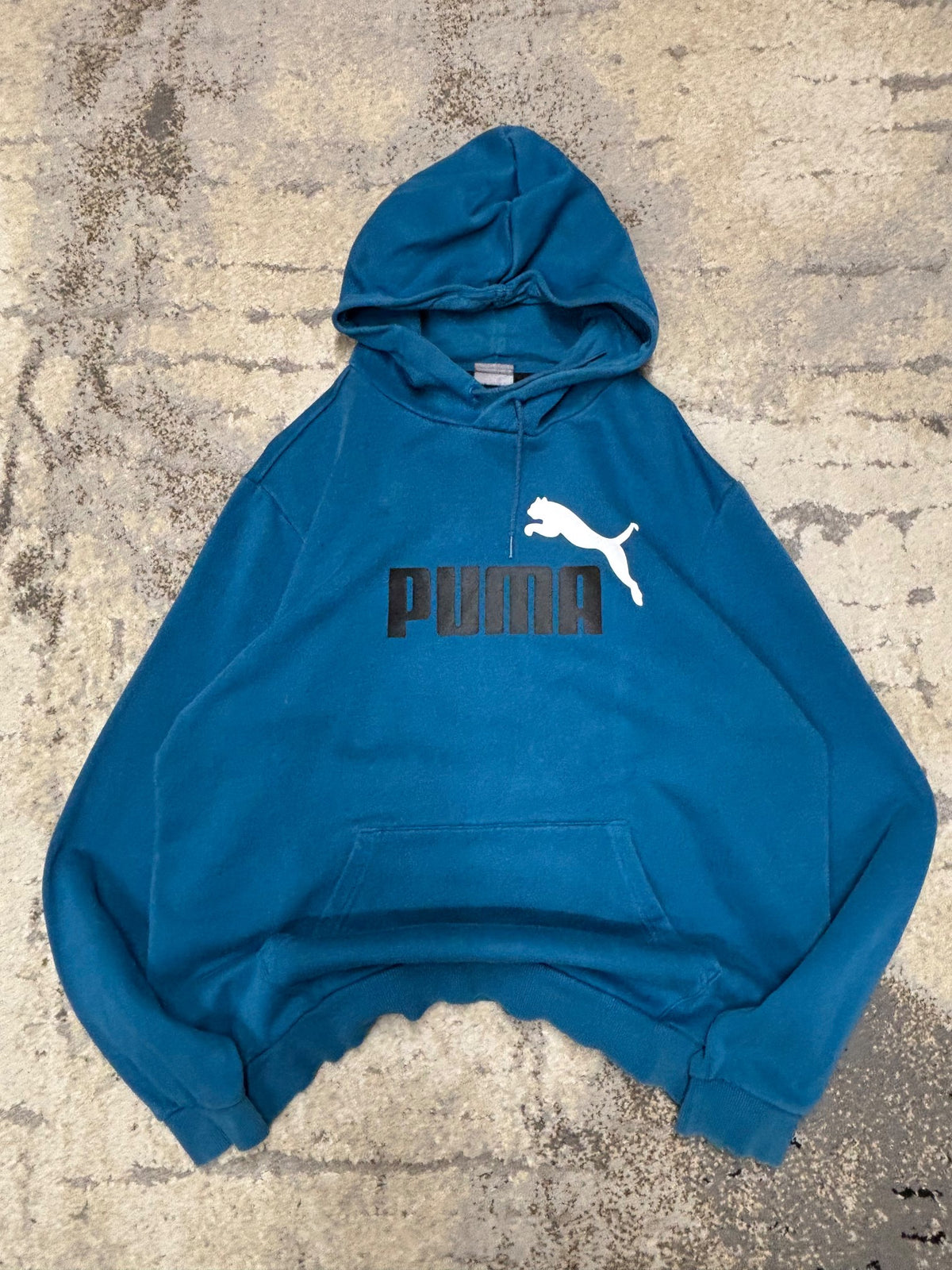 Bluza Puma hoodie, męskie w bardzo dobrym stanie rozmiar L, widok z przodu