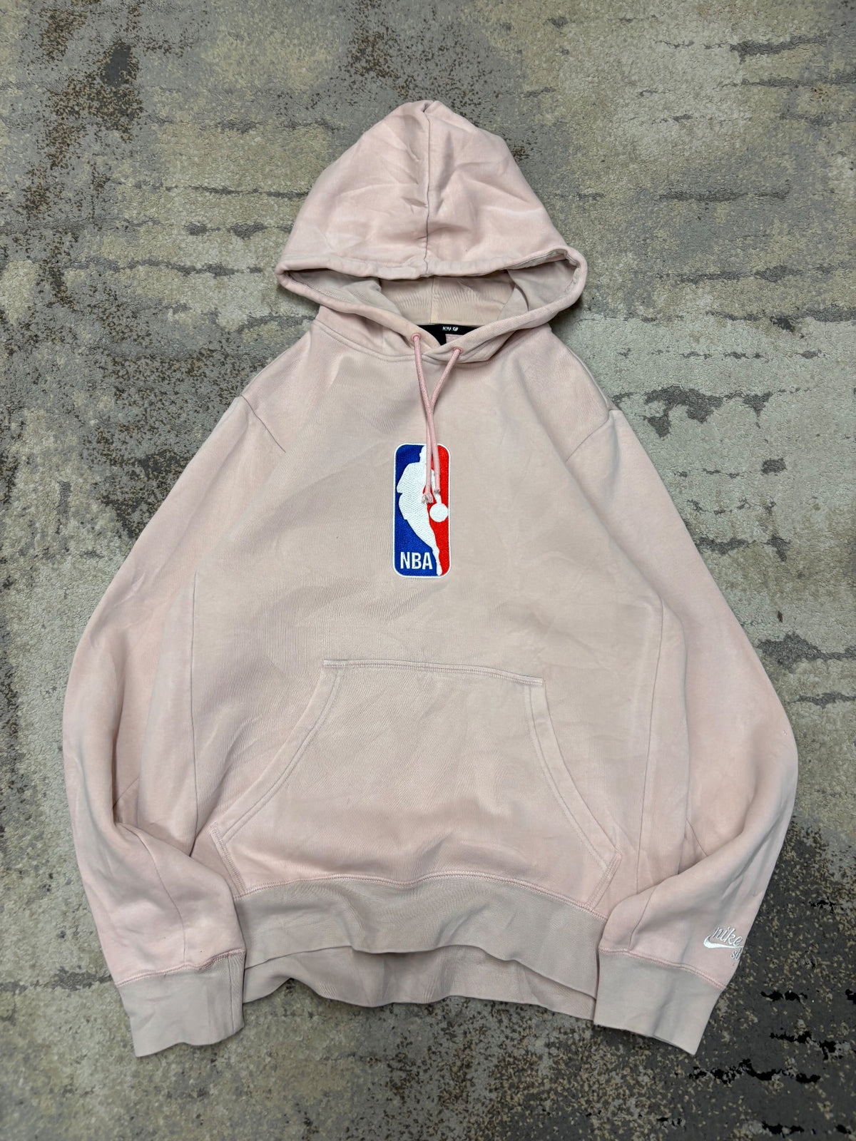 Bluza Nike hoodie, damskie w bardzo dobrym stanie rozmiar S, widok z przodu