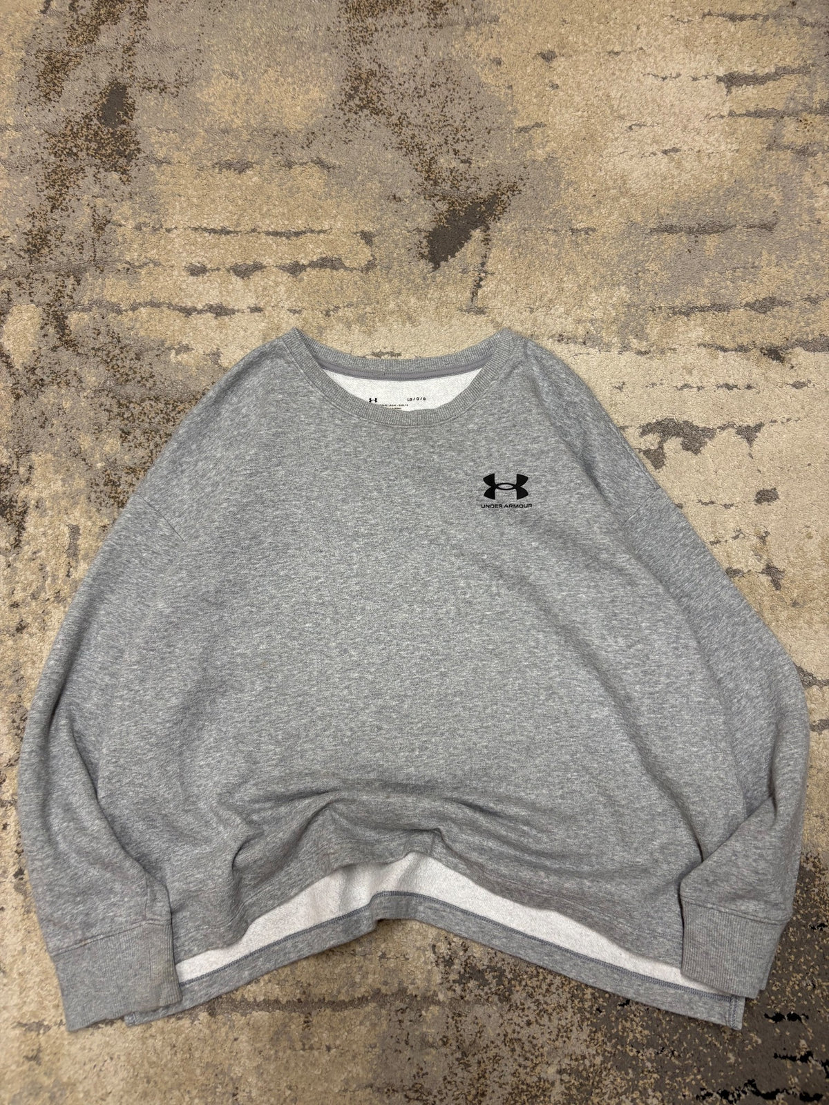 Bluza Under Armour crevneck, damskie w dobrym stanie rozmiar L, widok z przodu