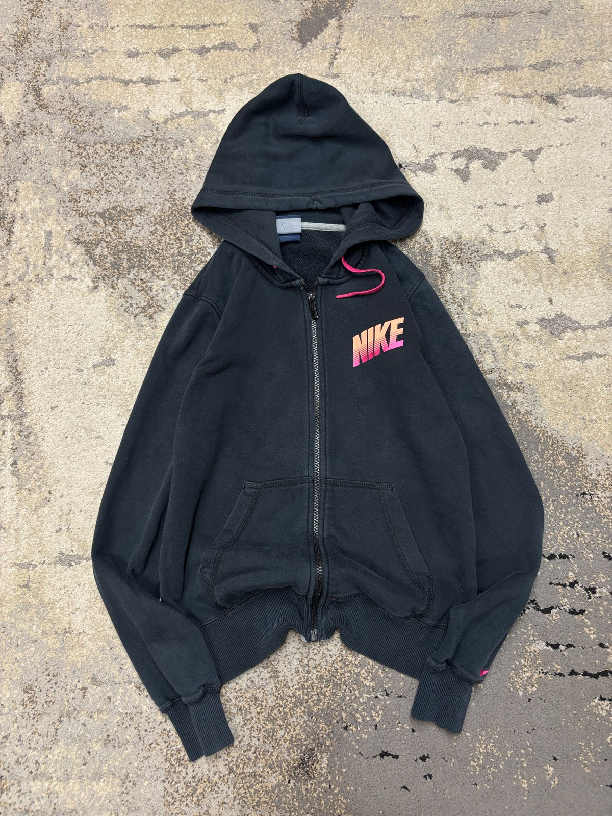 Bluza Nike zipp, damskie w bardzo dobrym stanie rozmiar S, widok z przodu