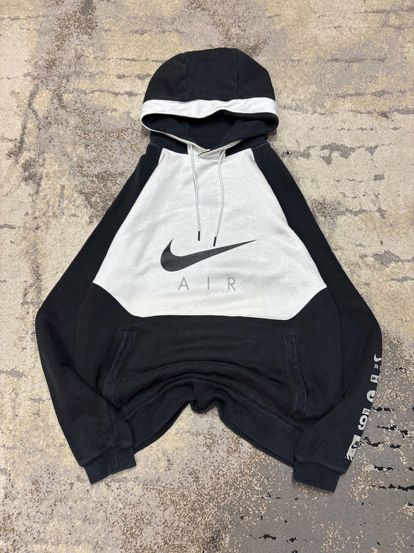 Bluza Nike hoodie, męskie w bardzo dobrym stanie rozmiar M, widok z przodu