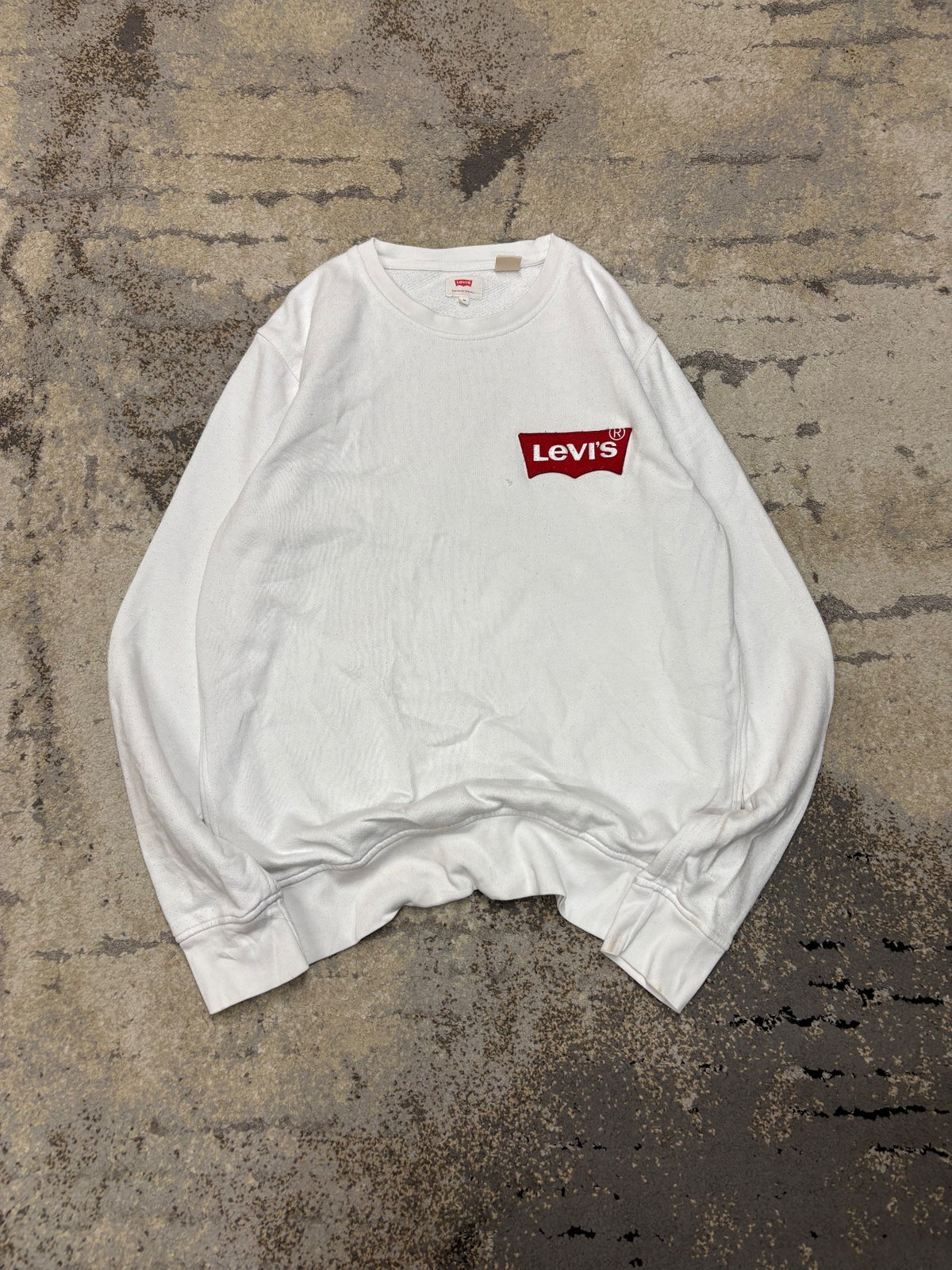 Levi's Bluza LEVI’S crevneck, damskie w dobrym stanie rozmiar M, widok z przodu