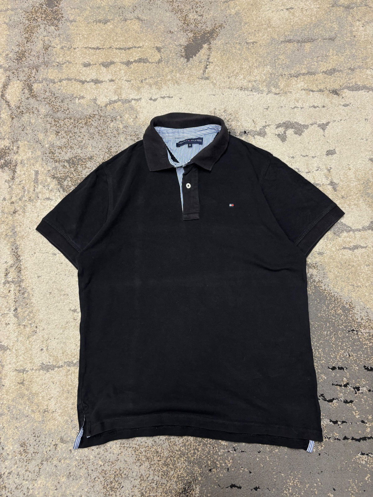 Koszulka Tommy Hilfiger polo, męskie w bardzo dobrym stanie rozmiar M, widok z przodu