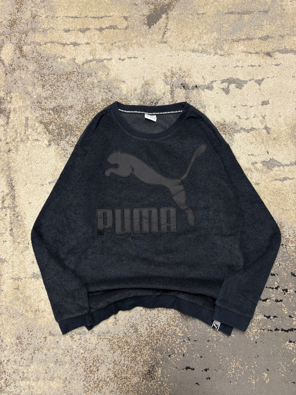 Bluza Puma crevneck, damskie w bardzo dobrym stanie rozmiar M, widok z przodu