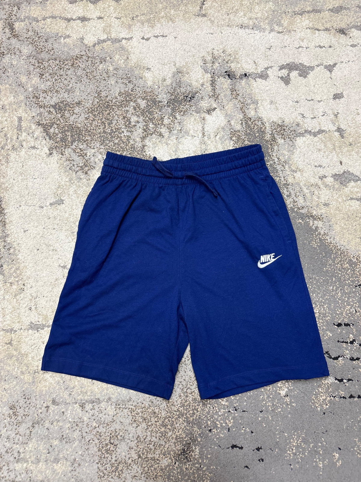 Spodenki Nike, męskie w bardzo dobrym stanie rozmiar S, widok z przodu