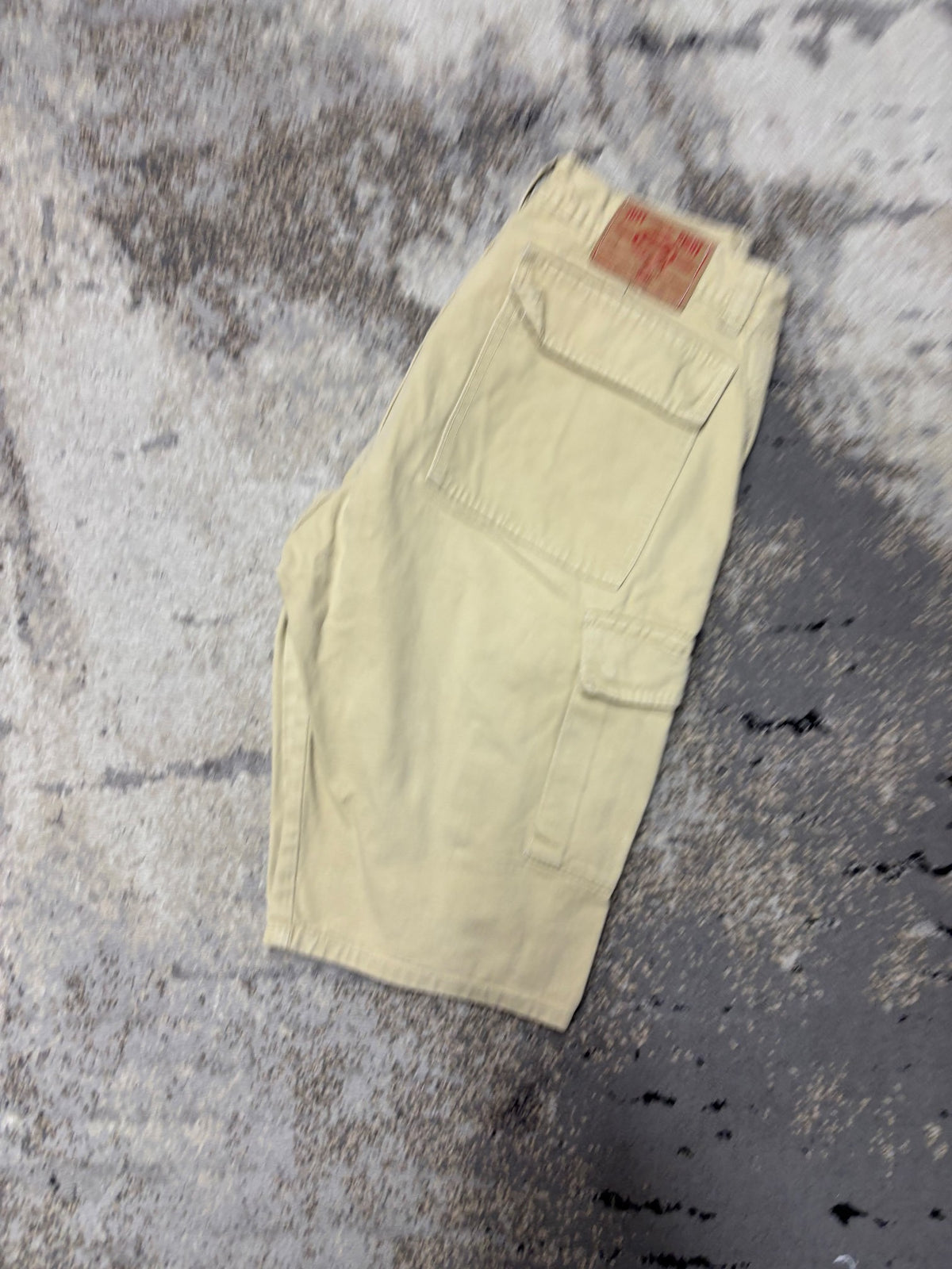 Spodenki vintage japan style, męskie w bardzo dobrym stanie rozmiar XL, boczny profil, lewa strona