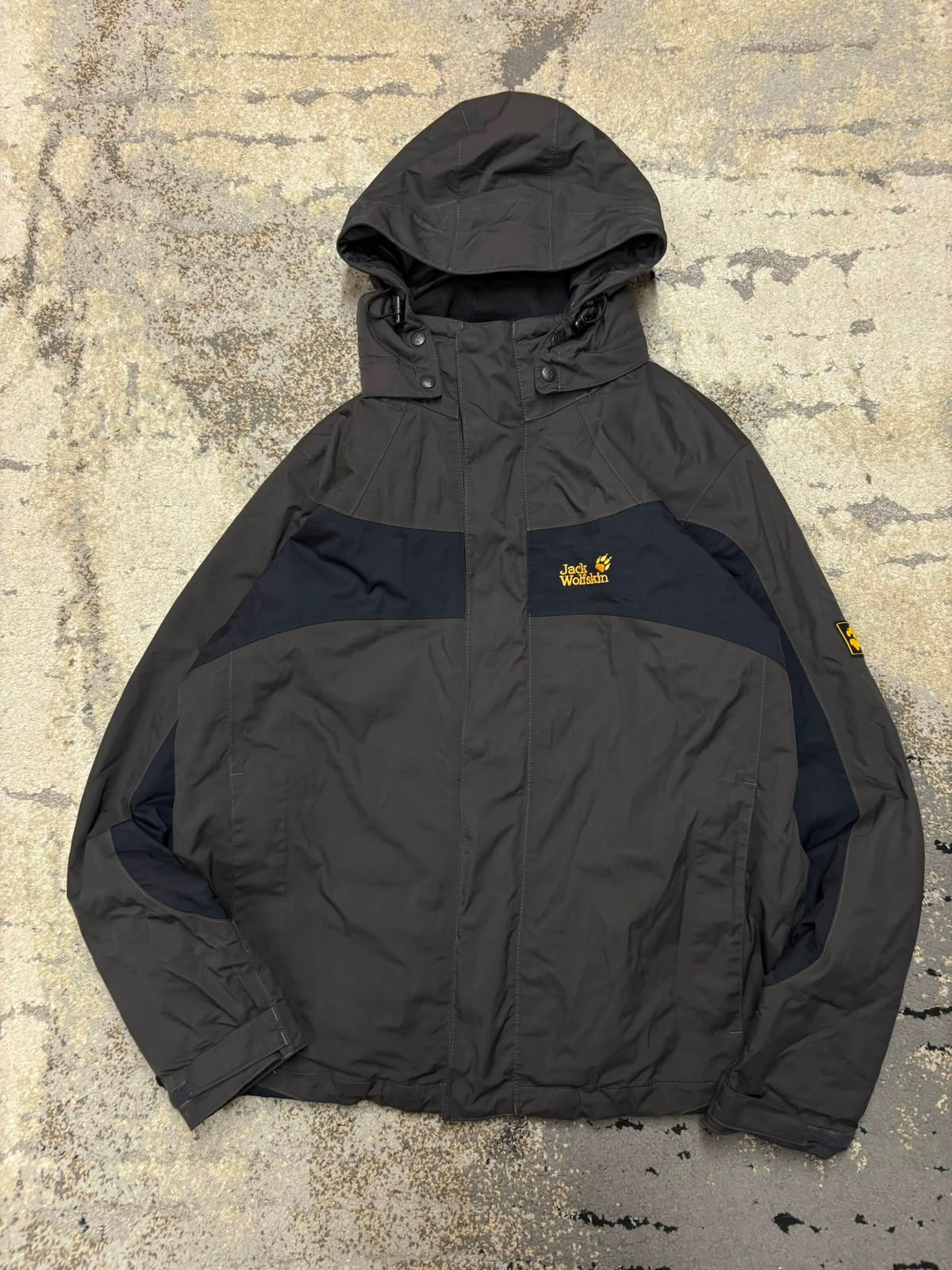 Kurtka ocieplana outdoor Jack Wolfskin, męskie w bardzo dobrym stanie rozmiar L, widok z przodu