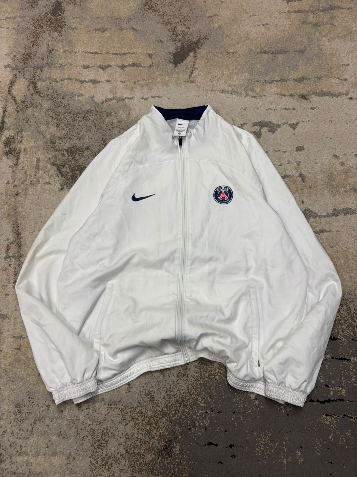 Kurtka wiatrówka Nike x Paris, męskie w bardzo dobrym stanie rozmiar XL, widok z przodu