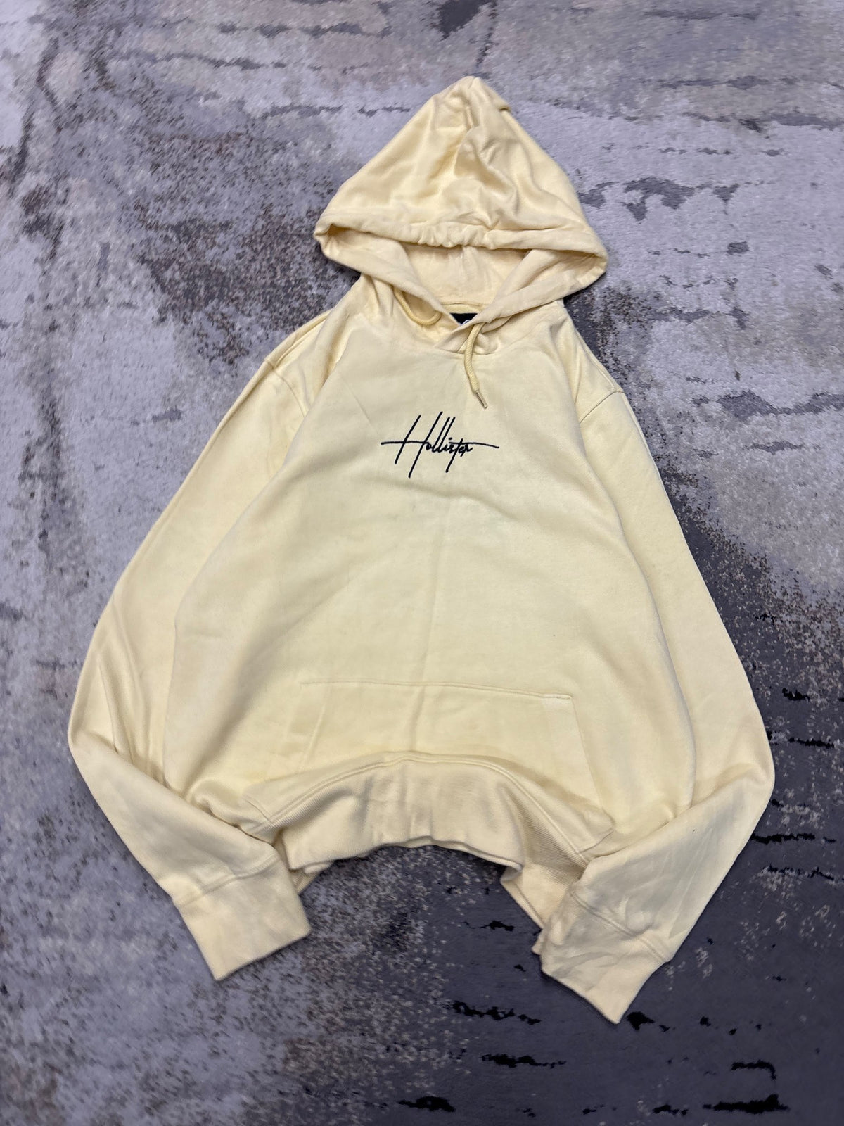 Bluza Hollister hoodie, damskie w bardzo dobrym stanie rozmiar M, widok z przodu