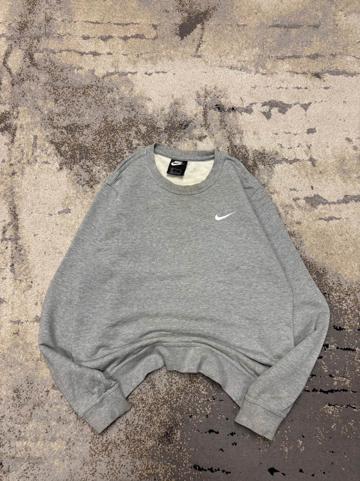 Bluza Nike crevneck, damskie w bardzo dobrym stanie rozmiar M, detal