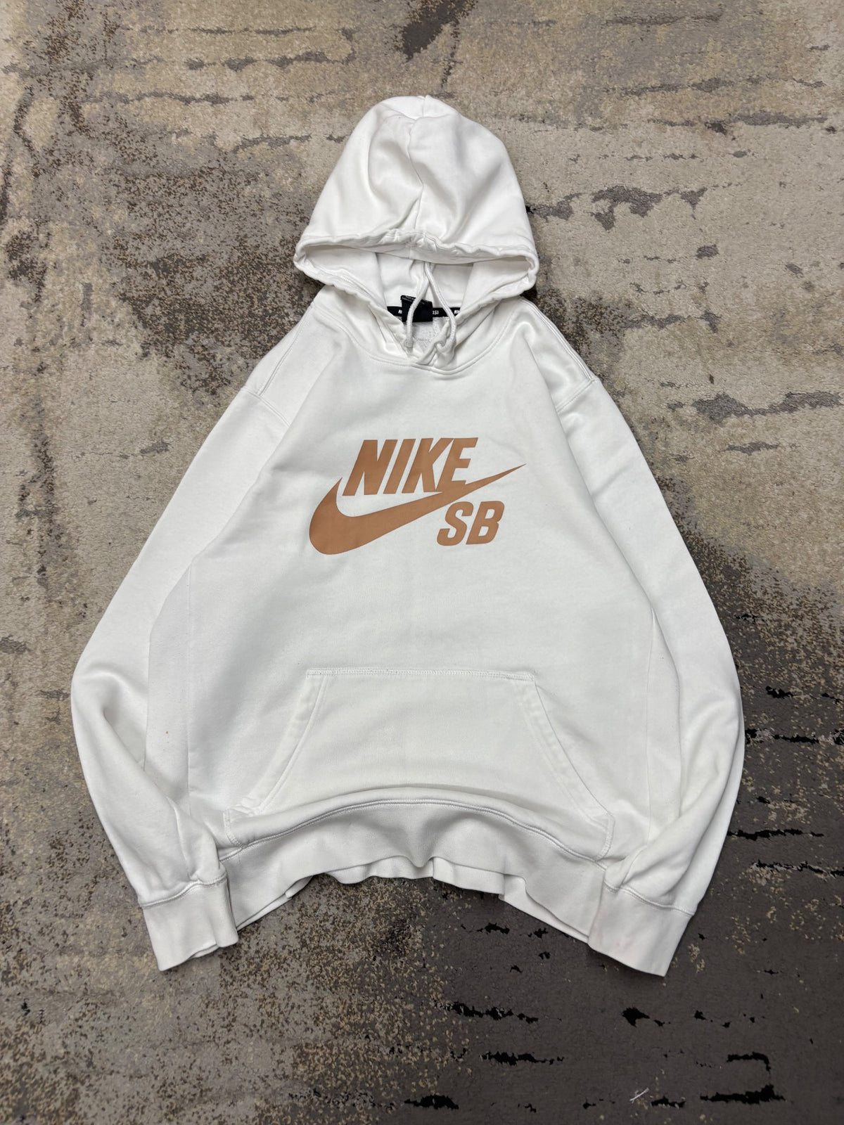 Bluza Nike sb hoodie, męskie w bardzo dobrym stanie rozmiar L, widok z przodu
