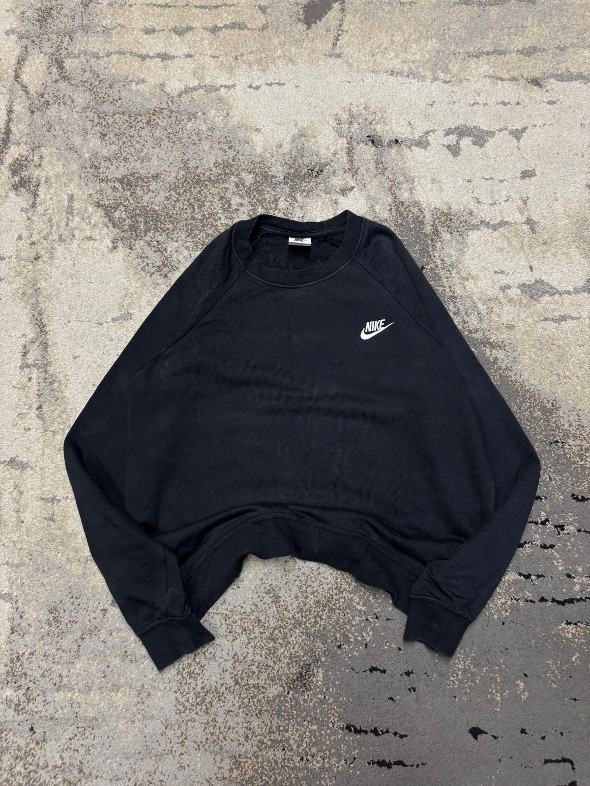 Bluza Nike crevneck, damskie w bardzo dobrym stanie rozmiar M, widok z przodu