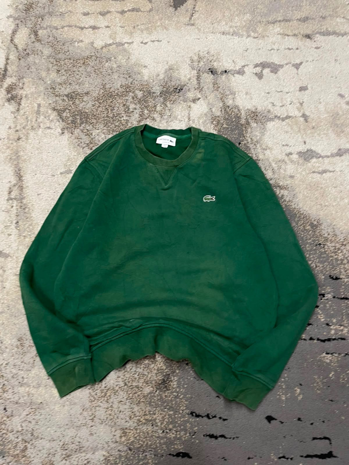 Bluza Lacoste crevneck, damskie w bardzo dobrym stanie rozmiar M, detal