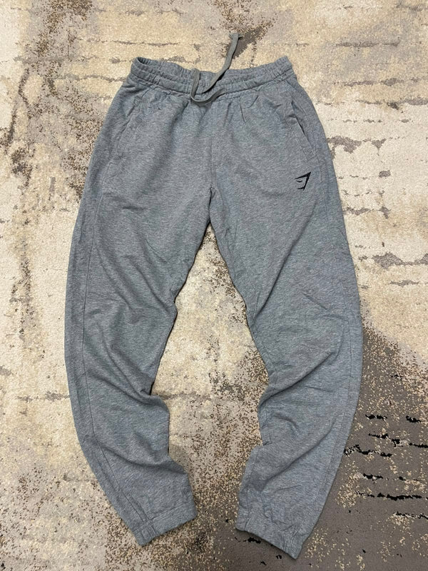 Dresy GymShark, męskie w bardzo dobrym stanie rozmiar S, widok z przodu