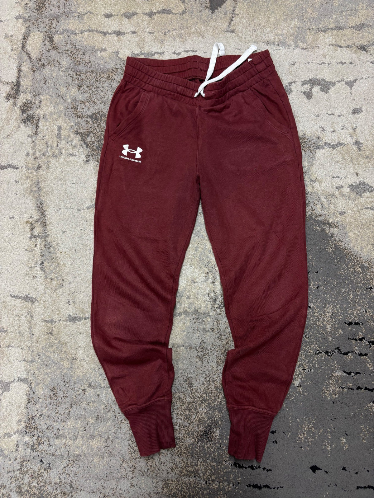 Dresy Under Armour, męskie w dobrym stanie rozmiar S, widok z przodu