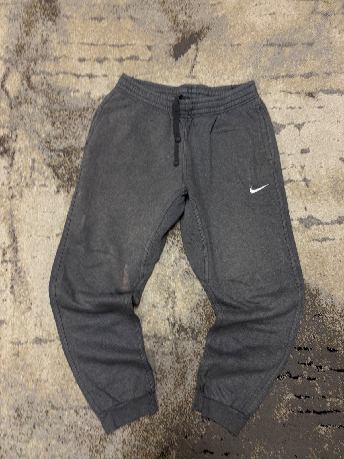 Dresy Nike, męskie w dobrym stanie rozmiar L, widok z przodu