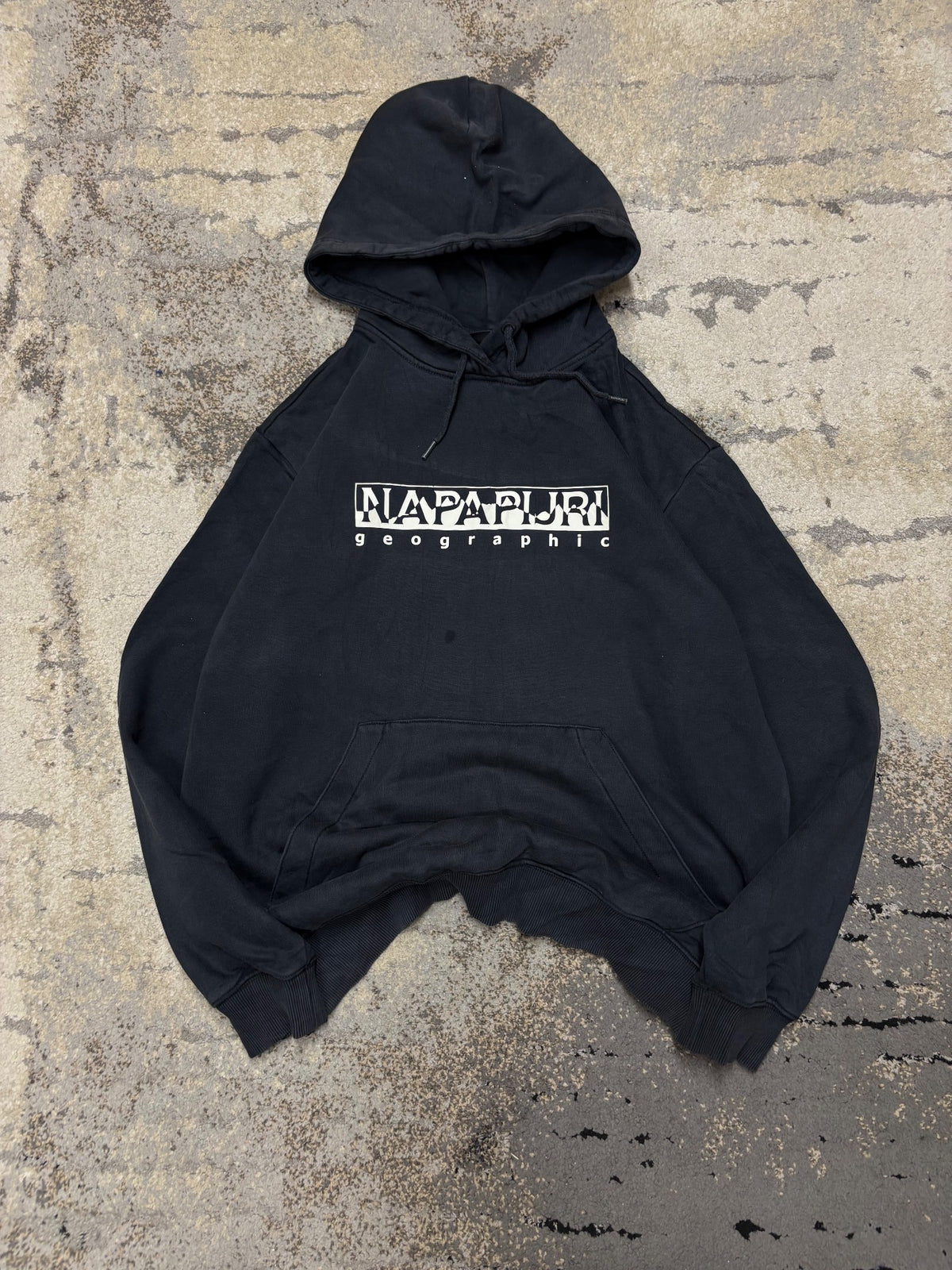 Napapijri Bluza Napapirji hoodie, męskie w bardzo dobrym stanie rozmiar L, widok z przodu