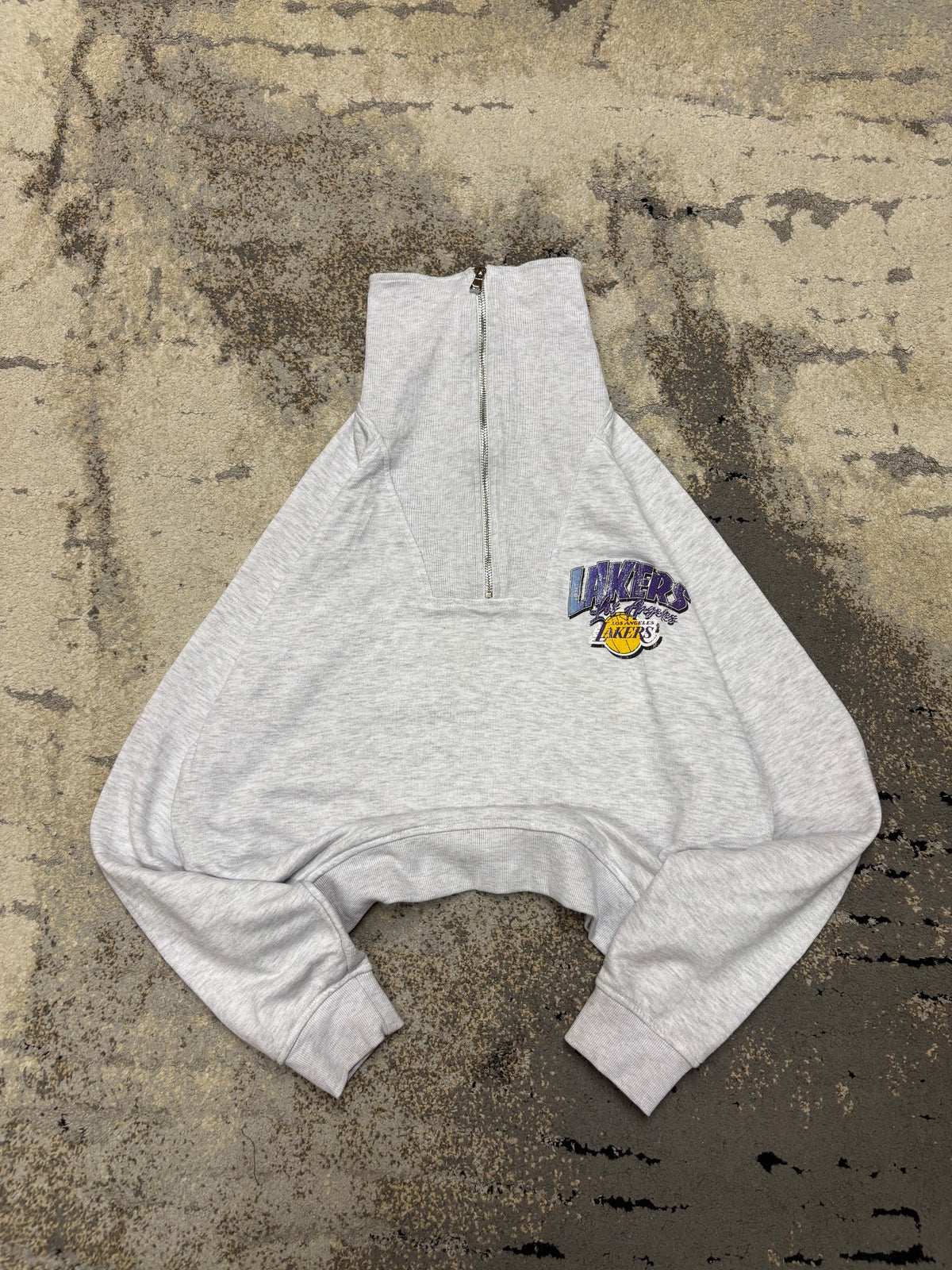 Bluza NBA Lakers, damskie w bardzo dobrym stanie rozmiar M, widok z przodu