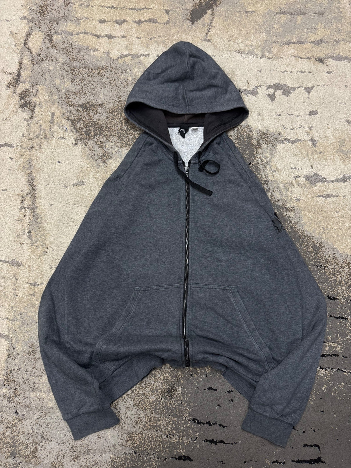 Bluza Adidas zipp, męskie w dobrym stanie rozmiar L, widok z przodu