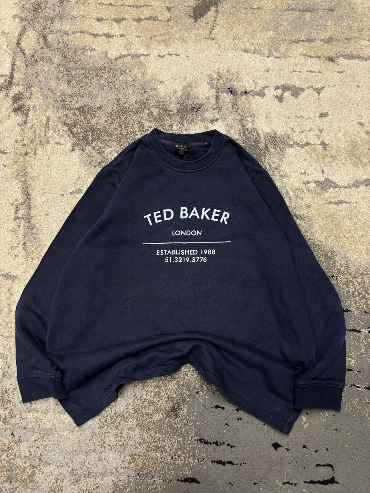 Bluza Japan style retro y2k crevneck Ted Baker, męskie w bardzo dobrym stanie rozmiar L, widok z przodu
