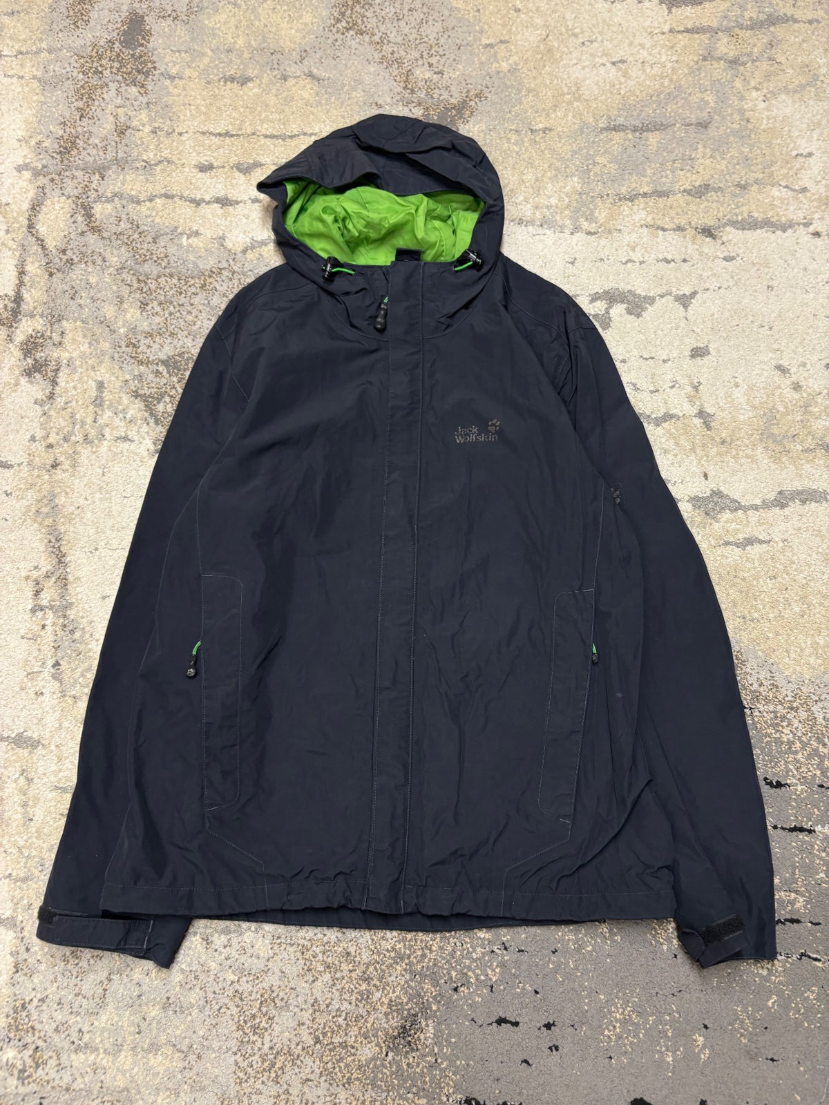 Kurtka Jack Wolfskin wiatrówka outdoor, męskie w bardzo dobrym stanie rozmiar L, widok z przodu