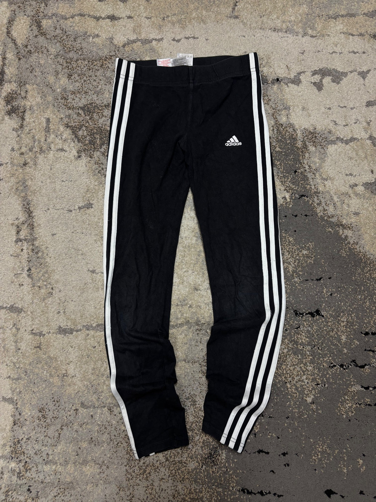 Legginsy adidas, dziecięce w bardzo dobrym stanie rozmiar 164 cm / 14 lat, detal