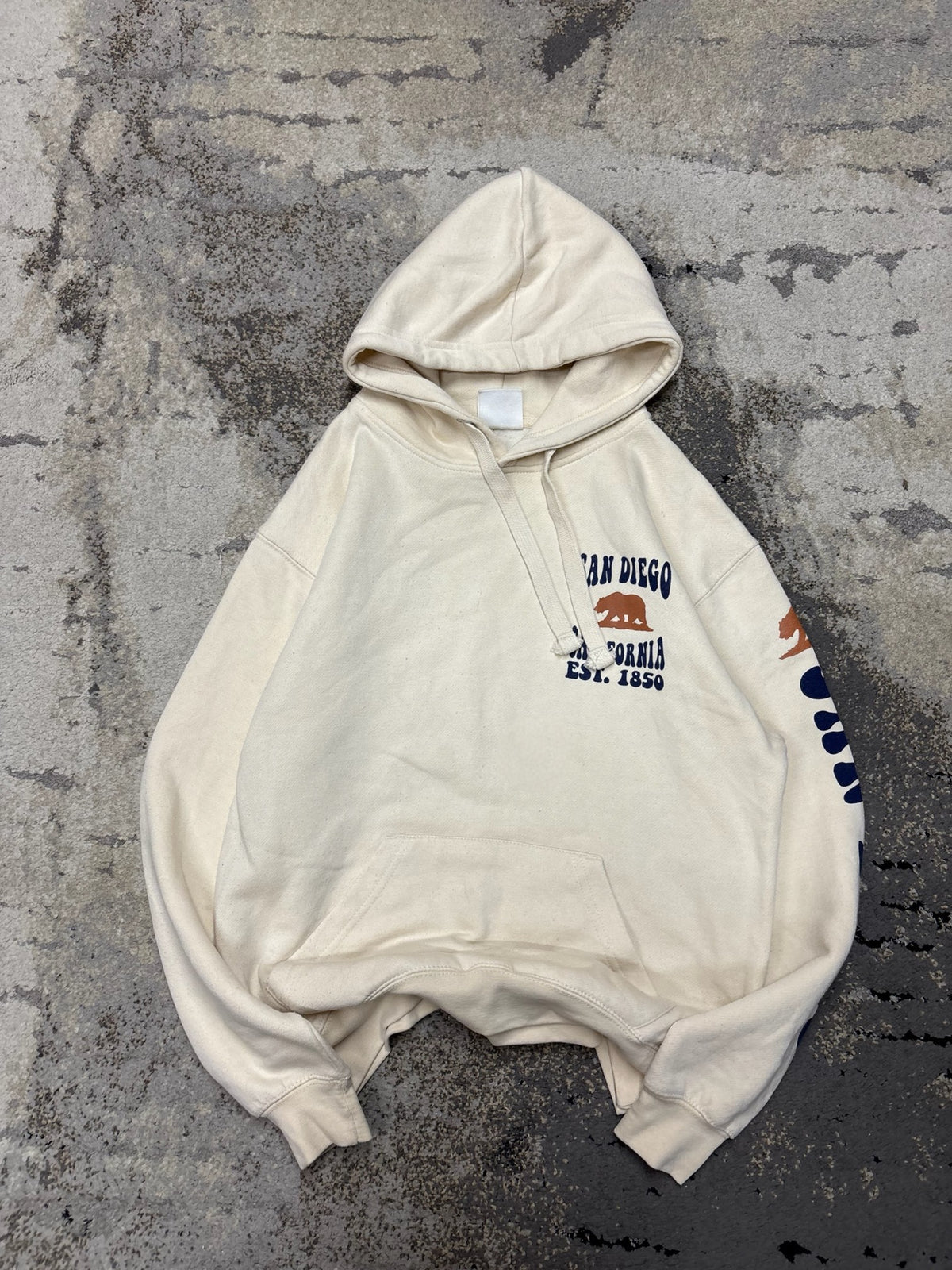 Bluza Japan style hoodie, męskie w bardzo dobrym stanie rozmiar S, widok z przodu