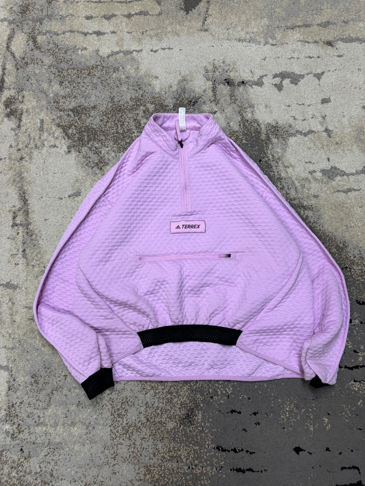 Bluza Adidas half zipp, damskie w bardzo dobrym stanie rozmiar L, widok z góry