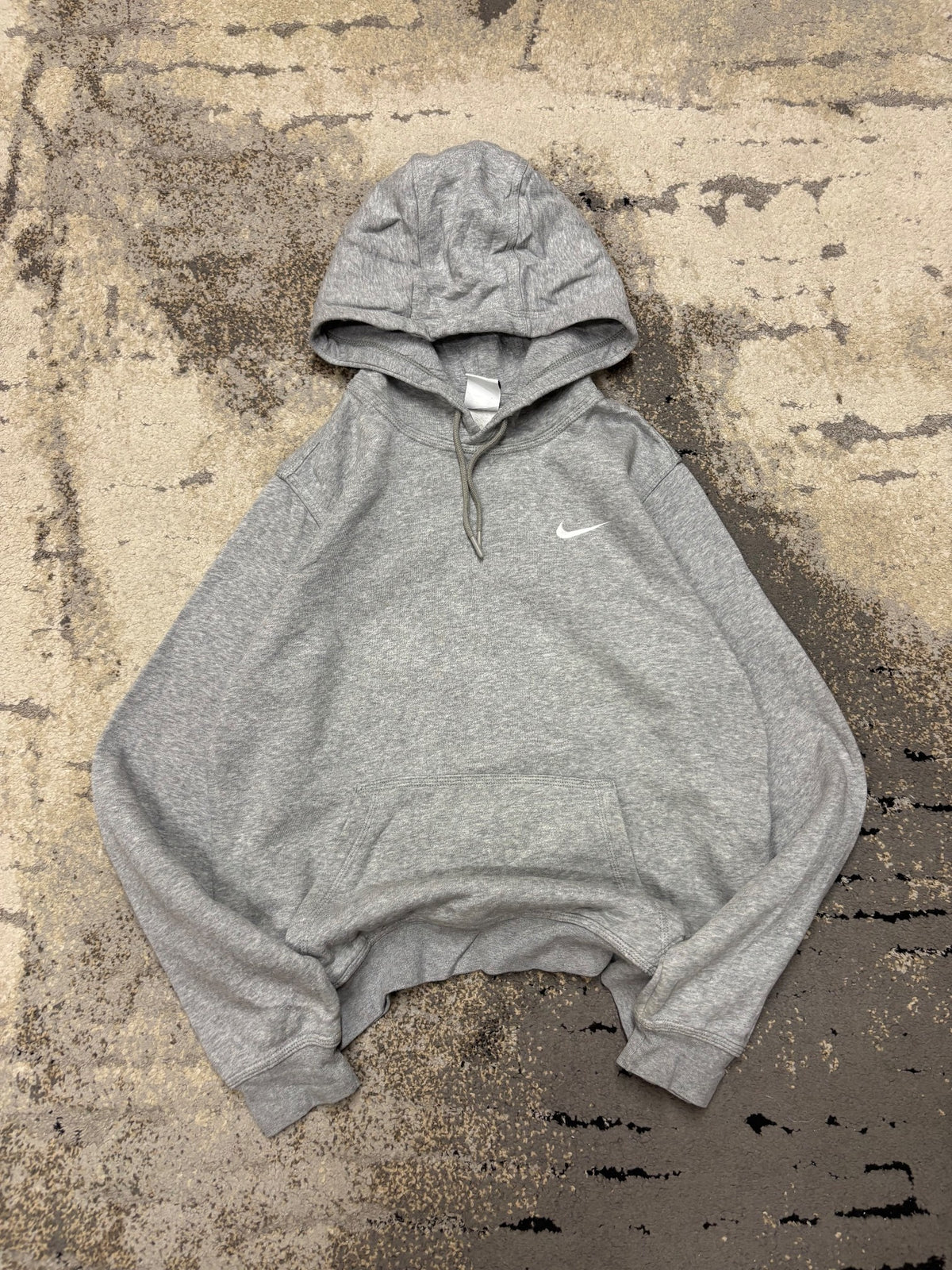 Bluza Nike hoodie, damskie w bardzo dobrym stanie rozmiar S, widok z przodu