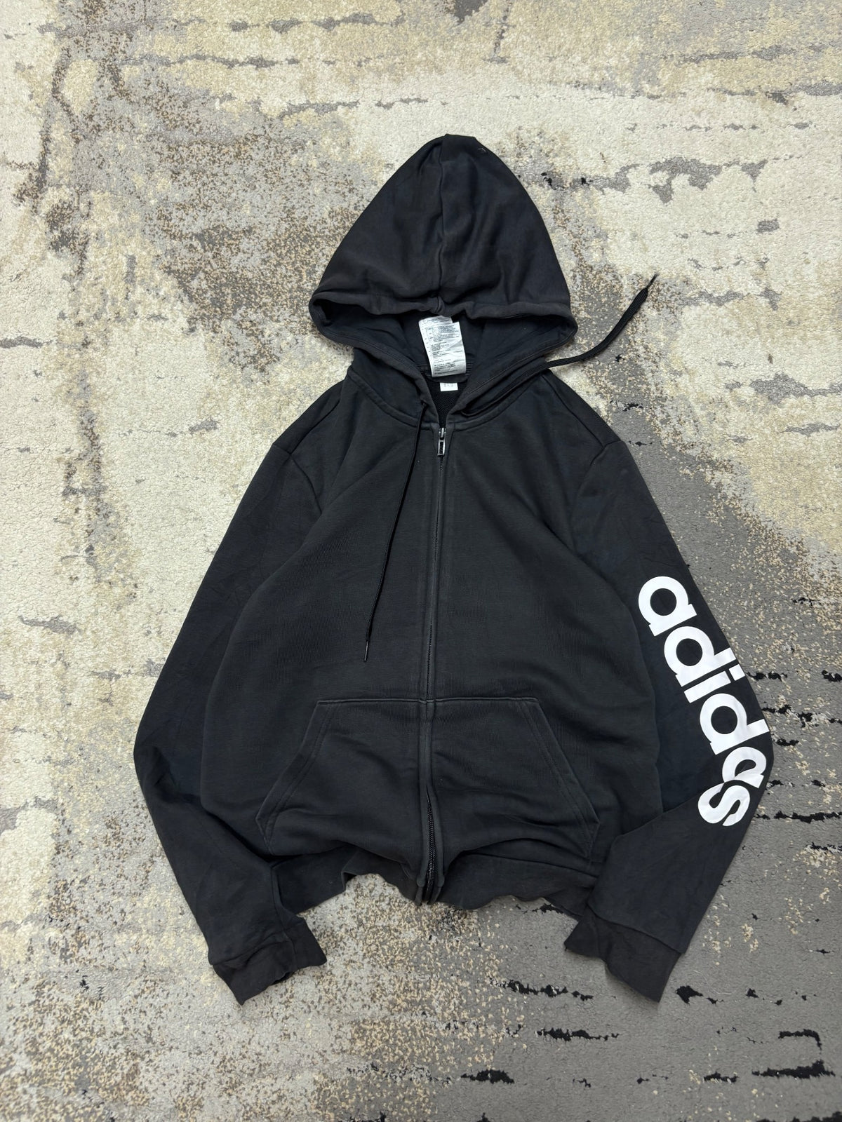 Bluza Adidas zipp, damskie w bardzo dobrym stanie rozmiar L, widok z przodu