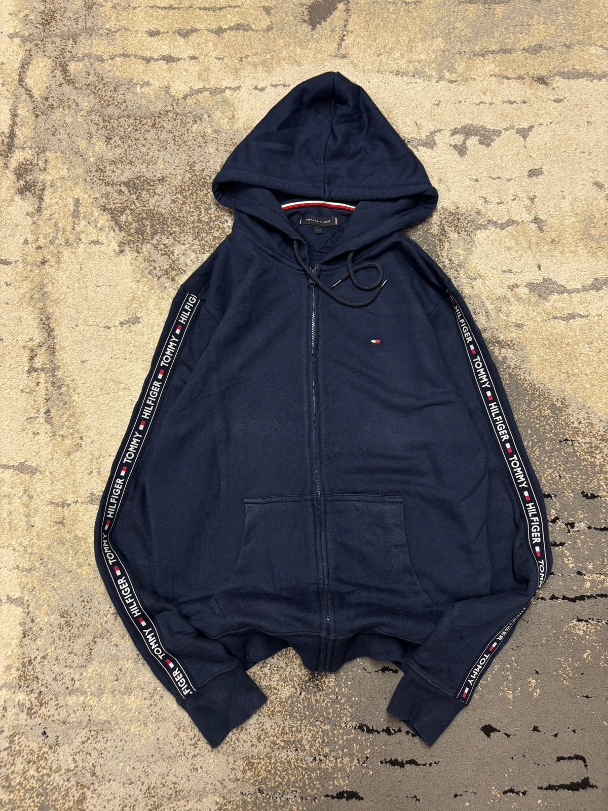 Bluza Tommy Hilfiger, męskie w bardzo dobrym stanie rozmiar L, widok z przodu