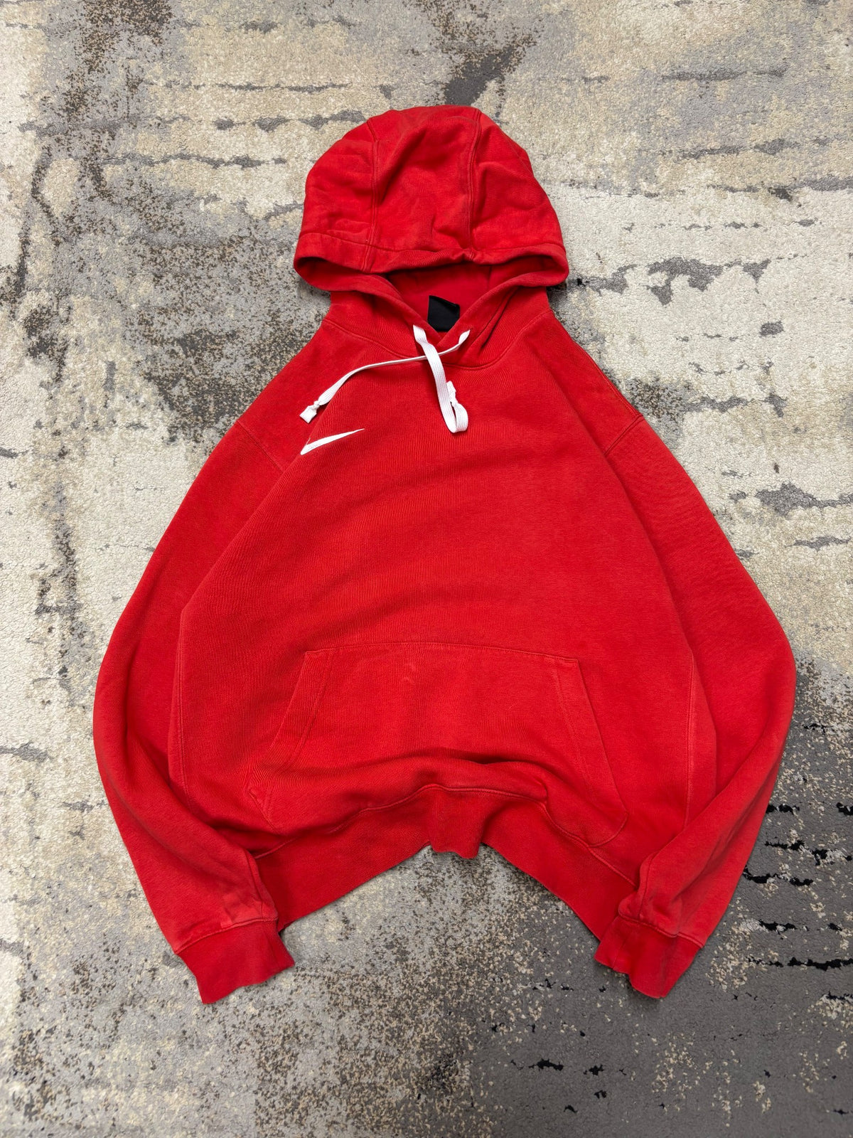 Bluza Nike hoodie, damskie w bardzo dobrym stanie rozmiar M, detal