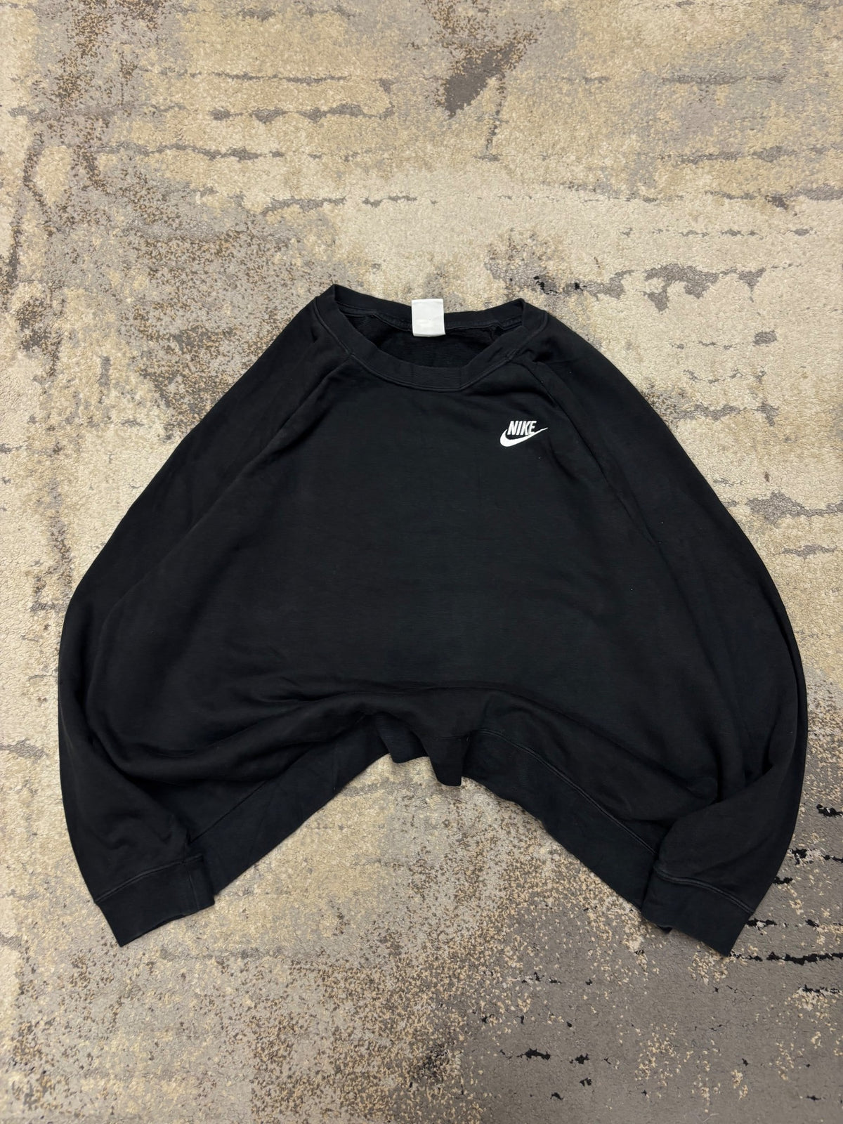 Bluza crewneck nike, damskie w bardzo dobrym stanie rozmiar XL, widok z przodu