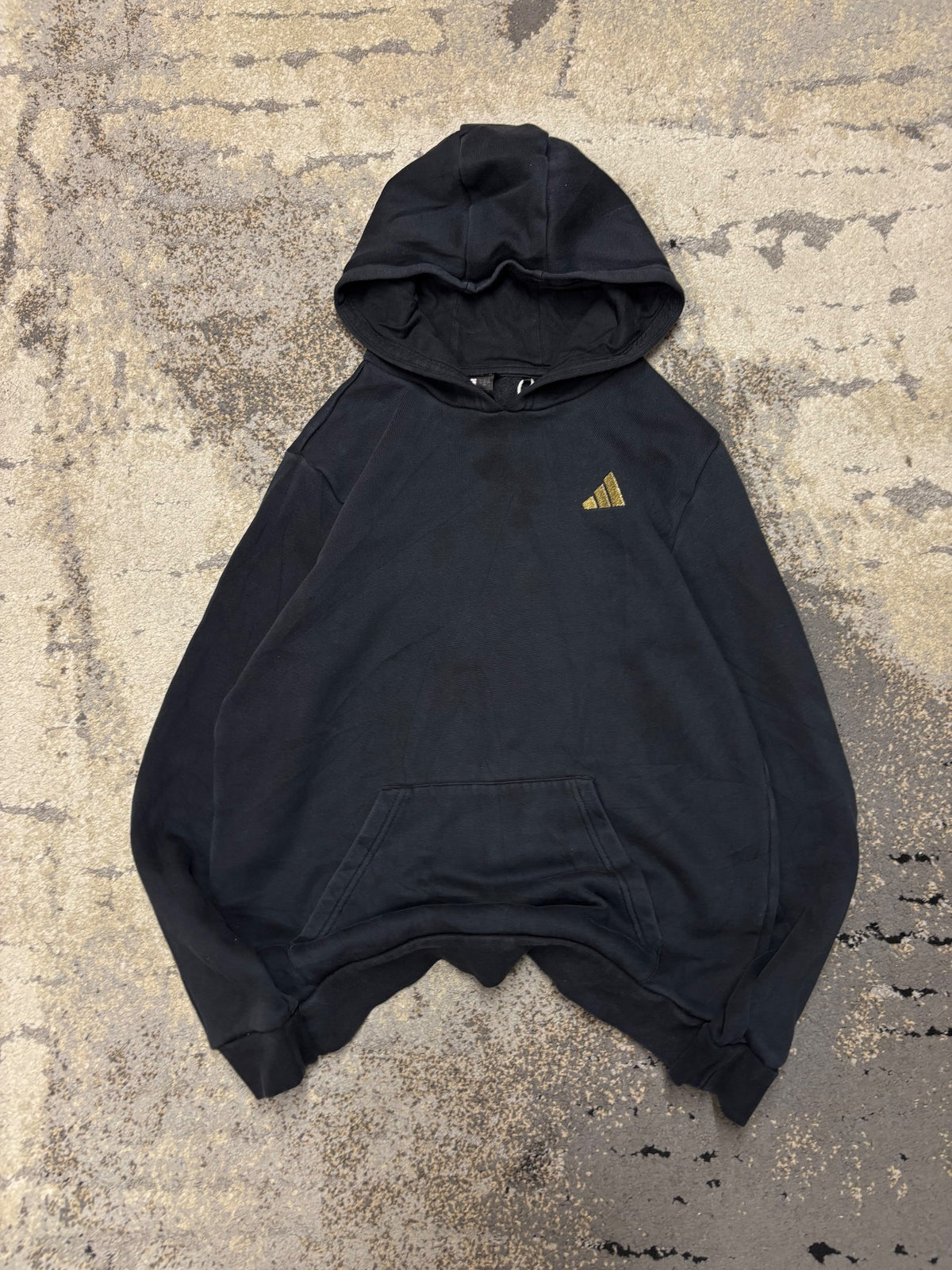 Bluza Adidas hoodie, dziecięce w bardzo dobrym stanie rozmiar 176 cm / 16 lat, widok z przodu