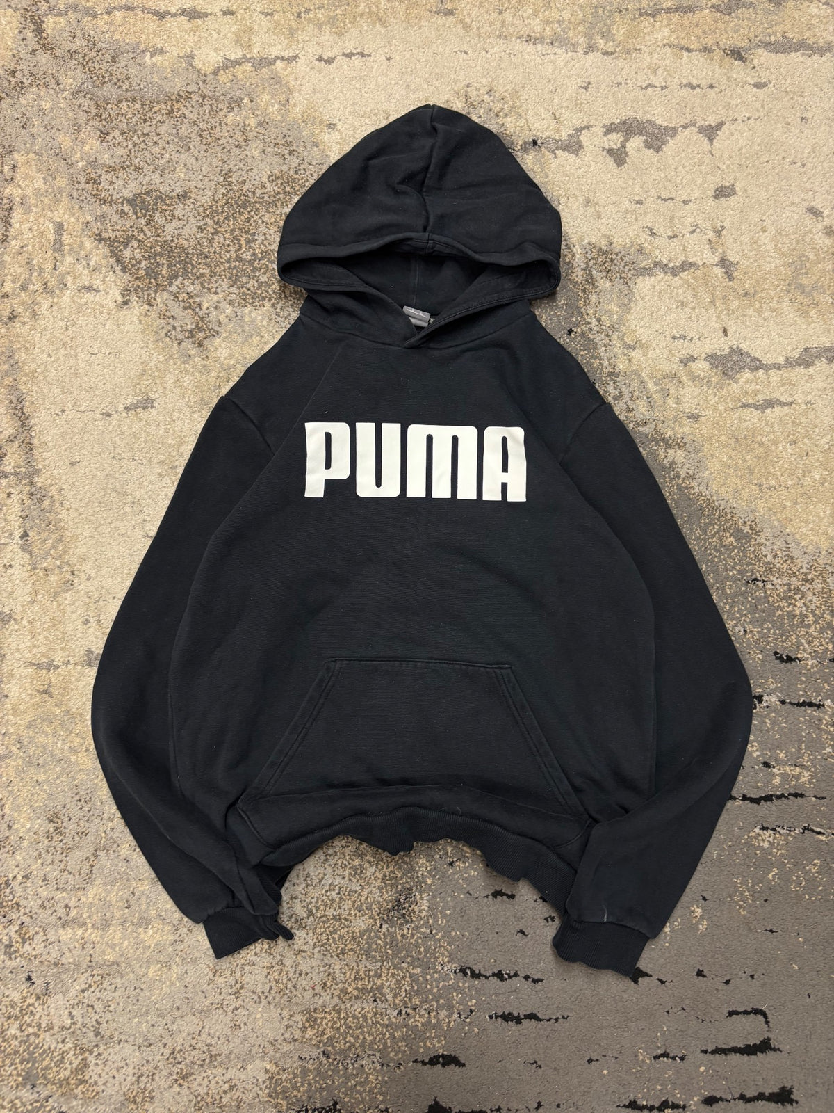 Bluza Puma hoodie, dziecięce w bardzo dobrym stanie rozmiar 176 cm / 16 lat, widok z przodu