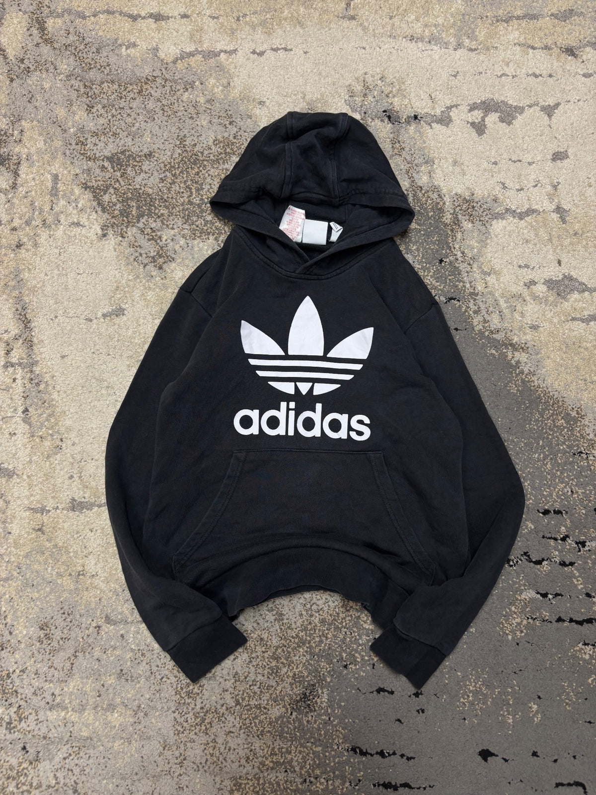 Bluza Adidas hoodie, dziecięce w bardzo dobrym stanie rozmiar 158 cm / 13 lat, widok z przodu