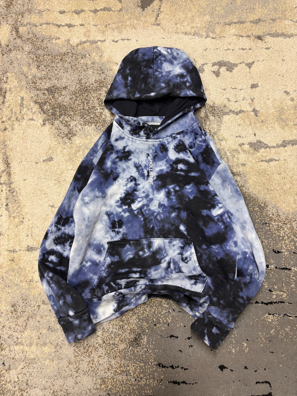 Bluza Hollister hoodie, damskie w bardzo dobrym stanie rozmiar XS, widok z góry