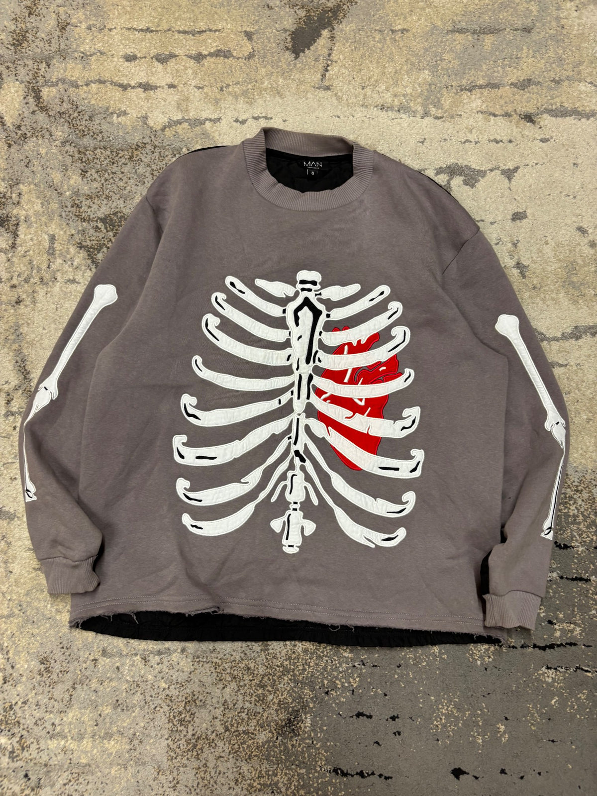 Bluza vintage retro y2k japan style, męskie w bardzo dobrym stanie rozmiar S, widok z przodu