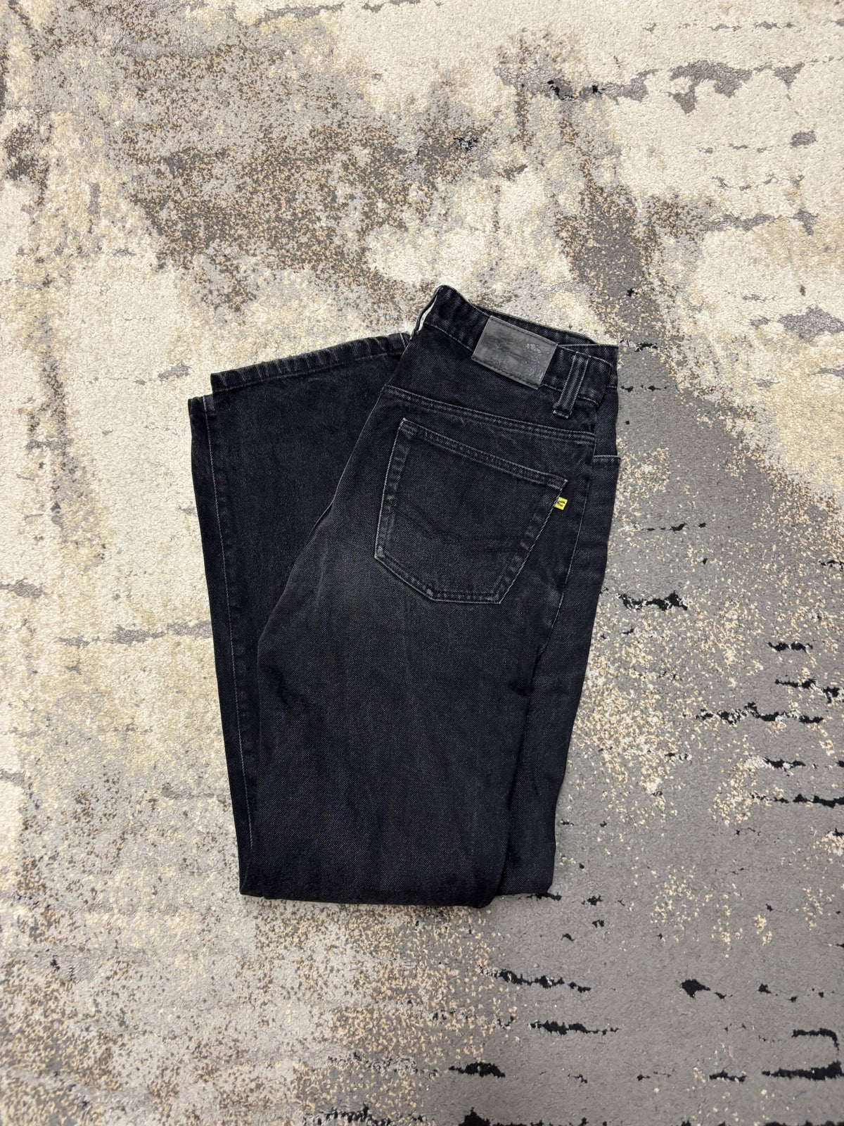 Jeansy Camel Active, damskie w bardzo dobrym stanie rozmiar M, widok z przodu