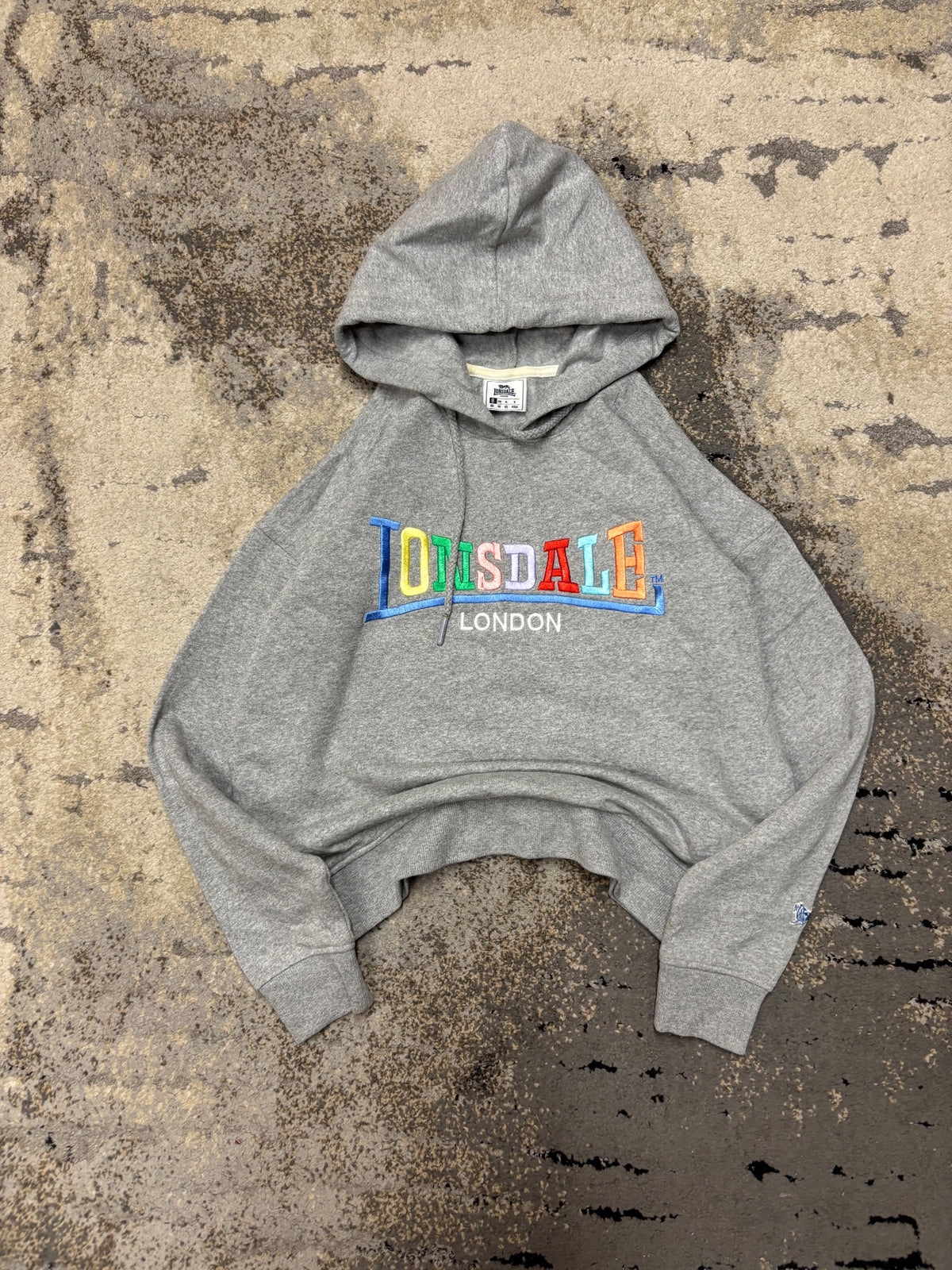 Bluza Lonsdale hoodie, damskie w bardzo dobrym stanie rozmiar S, widok z przodu