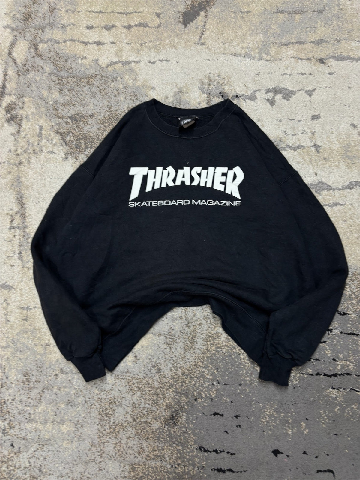 Bluza Thrasher crewneck, męskie w bardzo dobrym stanie rozmiar XL, widok z przodu