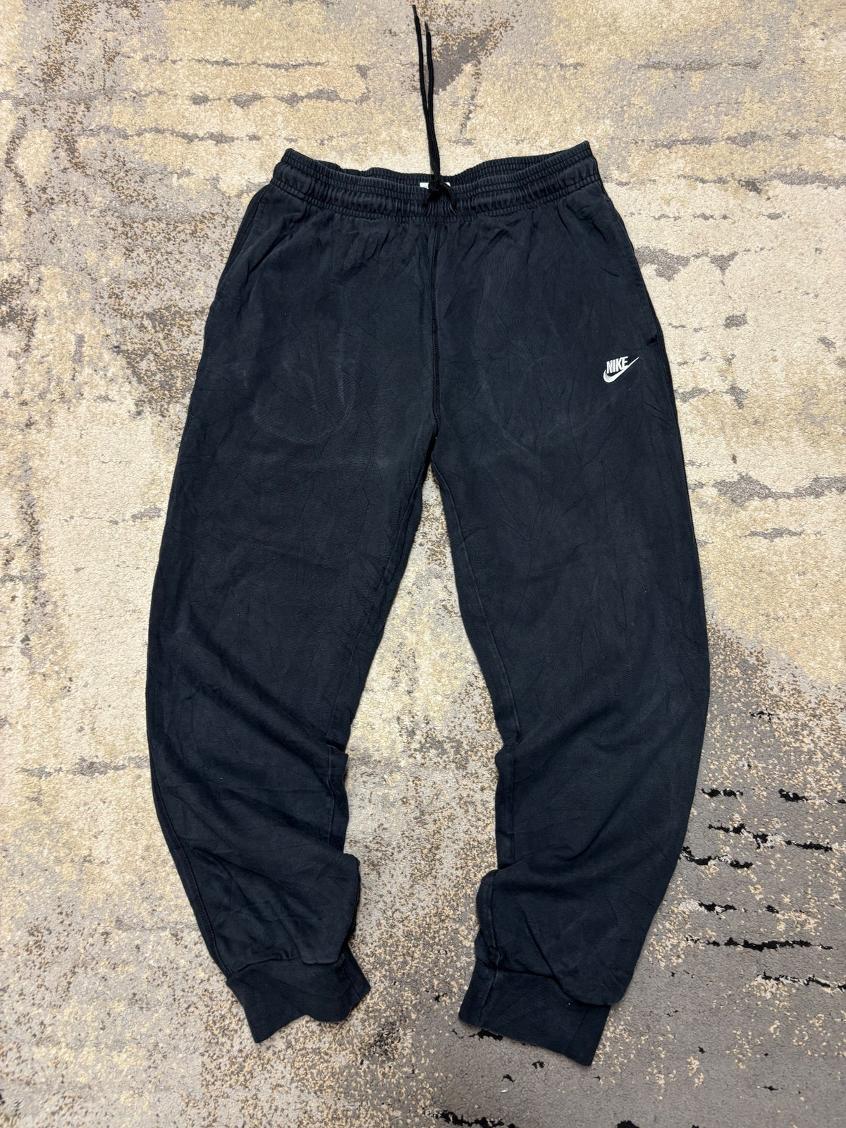Dresy Nike, damskie w bardzo dobrym stanie rozmiar M, widok z przodu