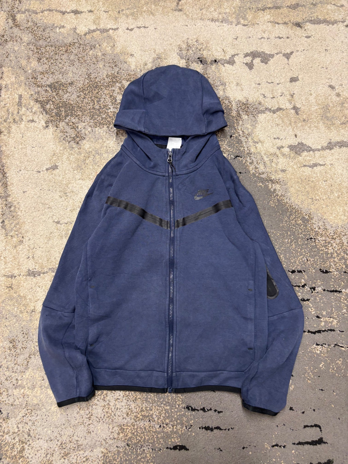 Bluza Nike Tech Fleece, dziecięce w bardzo dobrym stanie rozmiar 158 cm / 13 lat, widok z przodu