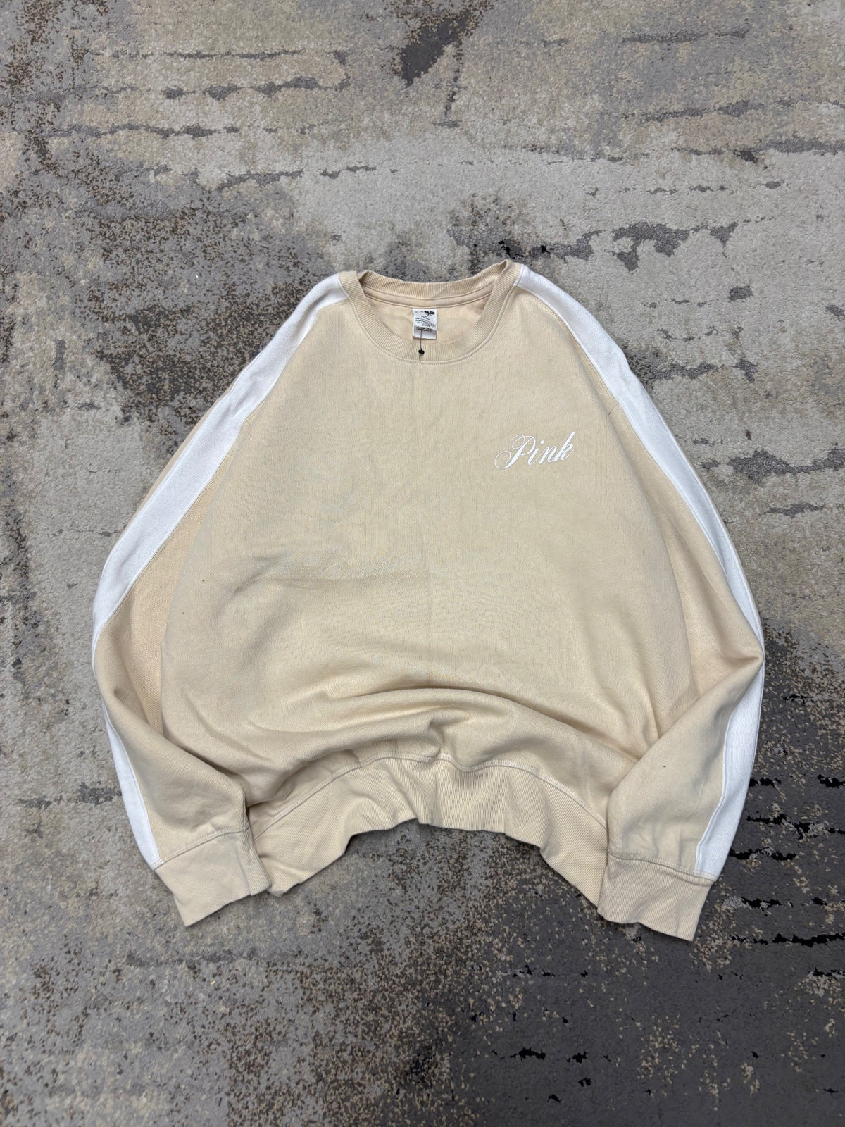 Bluza Pink crewneck, damskie w bardzo dobrym stanie rozmiar M, widok z przodu