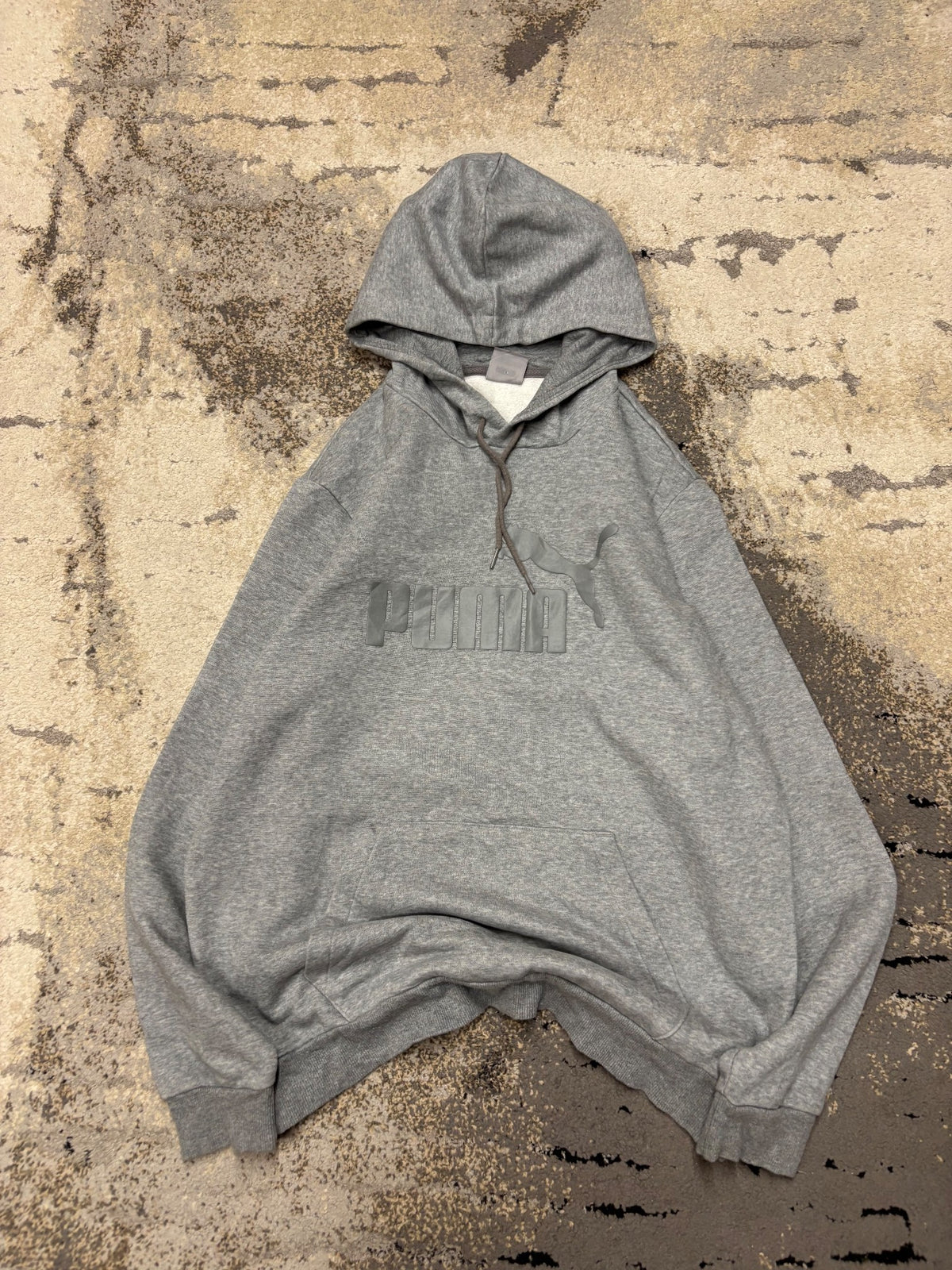 Bluza Puma hoodie, męskie w bardzo dobrym stanie rozmiar L, detal