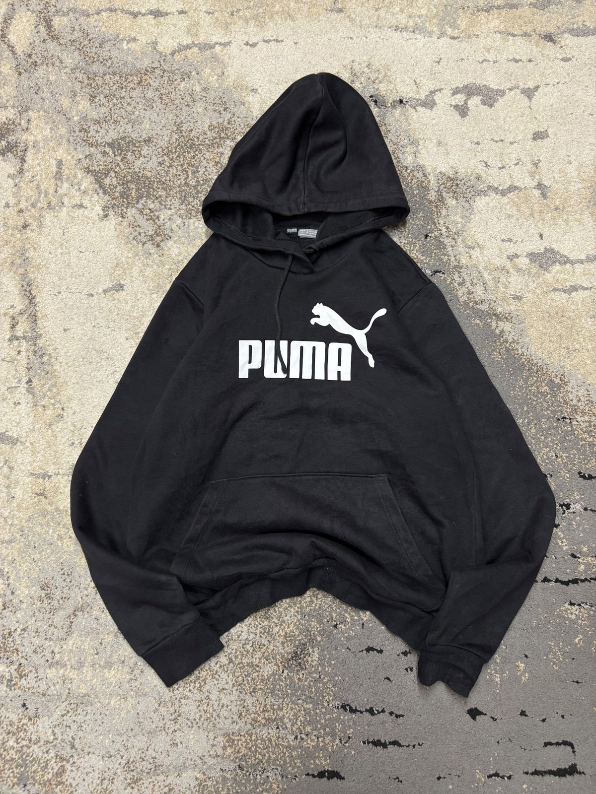 Bluza Puma hoodie, męskie w bardzo dobrym stanie rozmiar L, widok z przodu