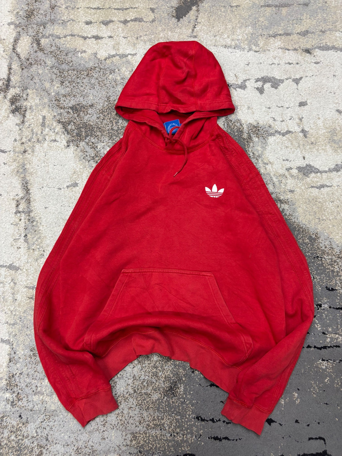 Bluza Adidas hoodie, męskie w bardzo dobrym stanie rozmiar L, detal