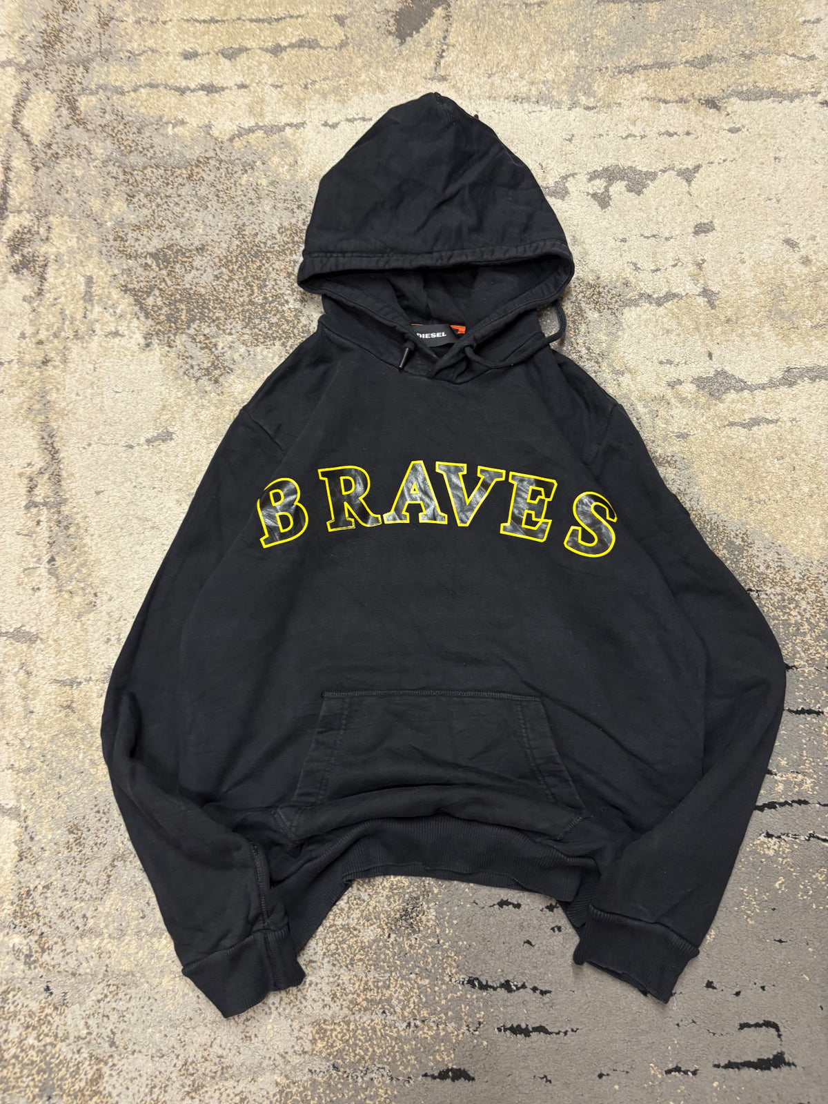 Bluza Diesel hoodie, męskie w bardzo dobrym stanie rozmiar L, widok z przodu