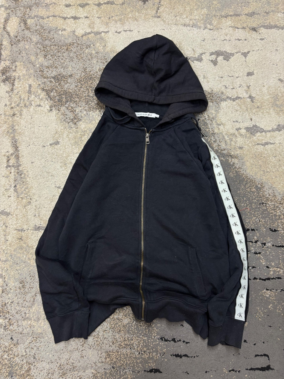Bluza Calvin Klein zipp, męskie w bardzo dobrym stanie rozmiar L, widok z przodu