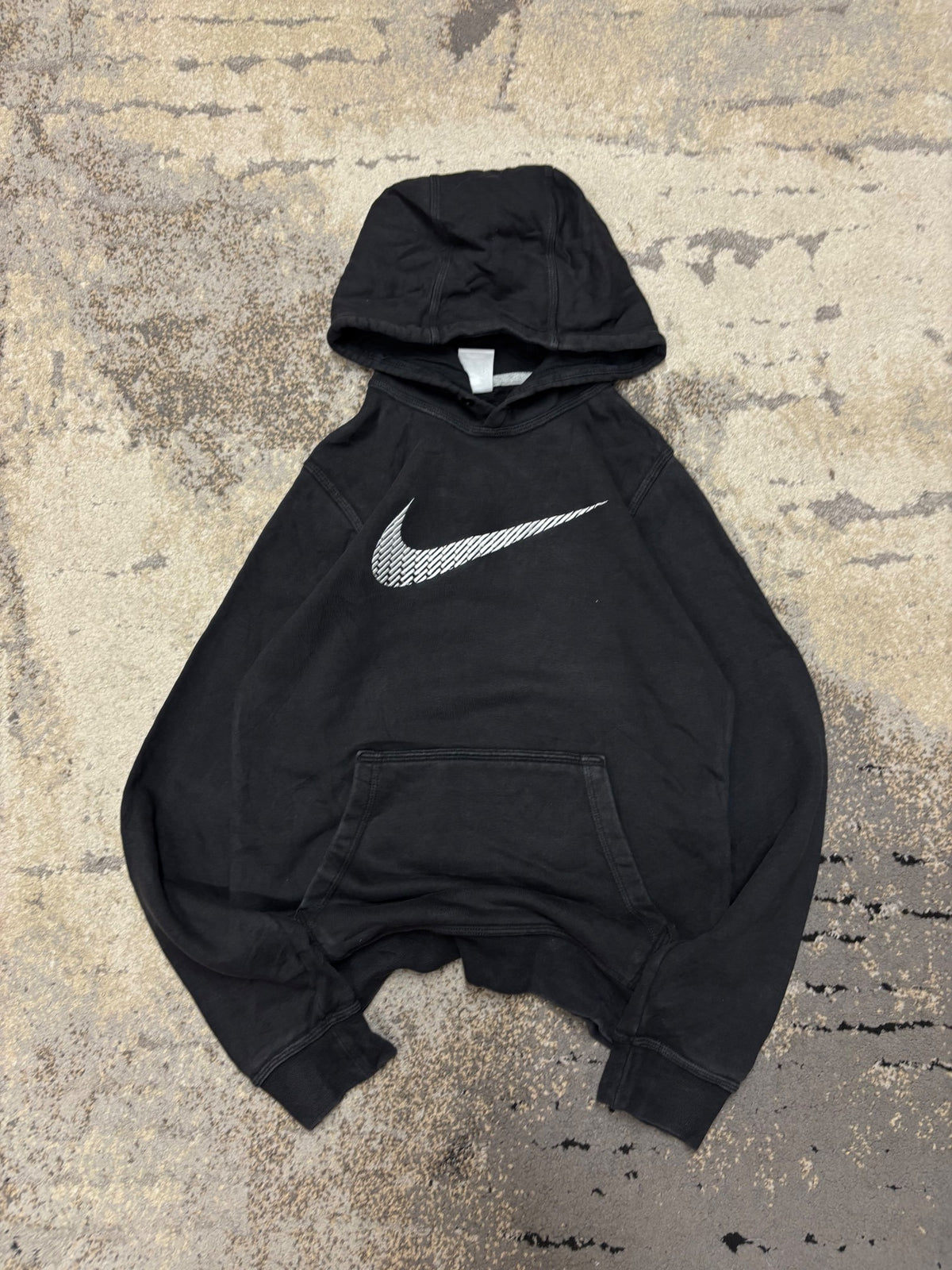 Bluza Nike hoodie, damskie w bardzo dobrym stanie rozmiar XS, widok z przodu